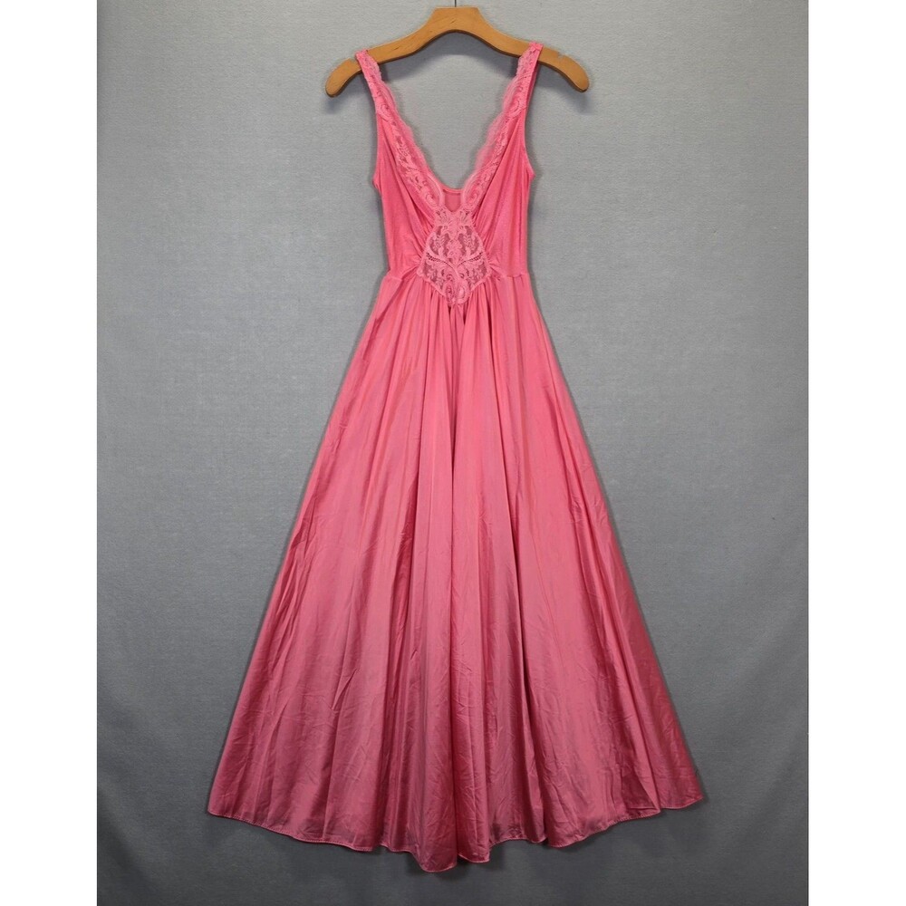 Vintage  Nightgown 92270 Pink Size S  - V Neck Lace Details